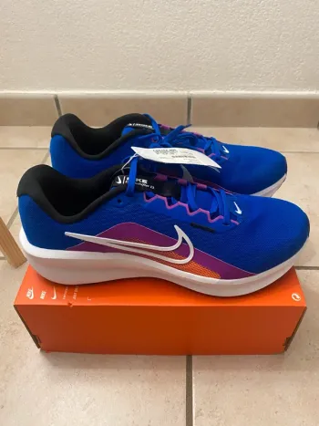Tweedehands Nike Running Shoes bike — afbeelding 3 van 9