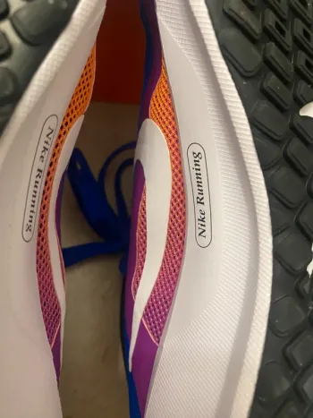 Tweedehands Nike Running Shoes bike — afbeelding 9 van 9