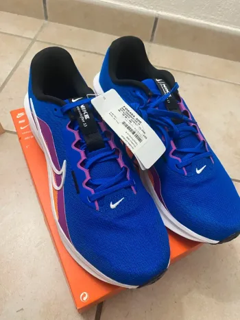Tweedehands Nike Running Shoes bike