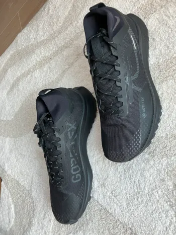 Used Pegasus React Trail 4 Gore-Tex V2 bike — image 3 of 5