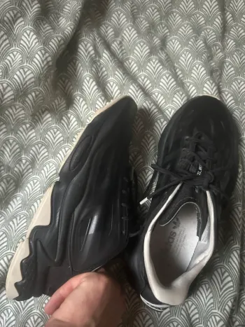 Used Adidas Ozweego Celox bike