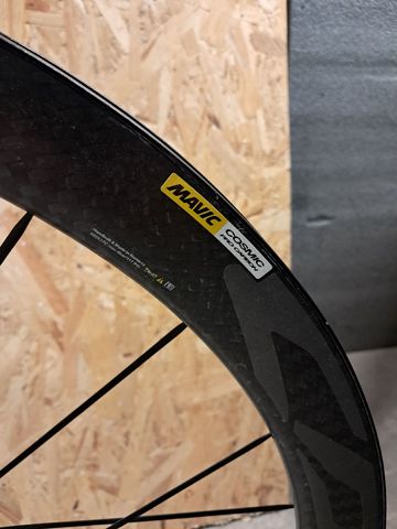 Used Mavic cosmic carbon 2021 bike — image 5 of 5