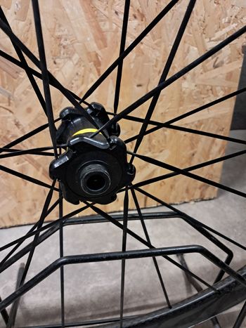 Mavic cosmic carbon 2021 bike usato — immagine 3 di 5