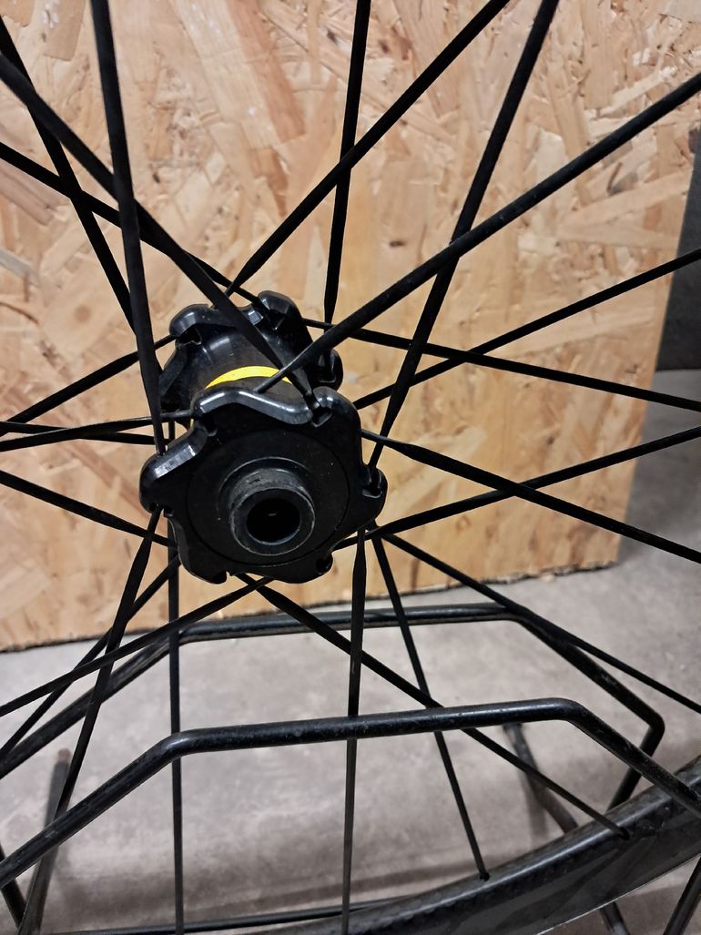 Mavic cosmic carbon 2021 bike usato — immagine 3 di 5