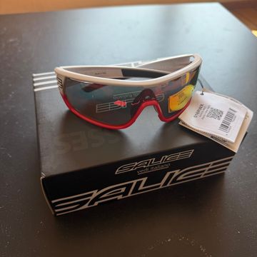 SALICE RWX + RW RED// NEW!! 50% OFF!! 2025 Cycling Accessories d'occasion