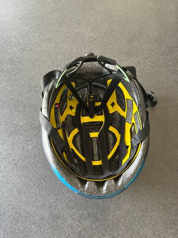 Gebrauchtes MET Manta MIPS Helmet 2024 bike — Bild 3 von 8
