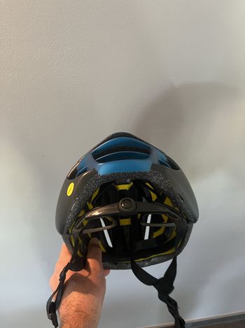 Brugt MET Manta MIPS Helmet 2024 bike — billede 6 af 8