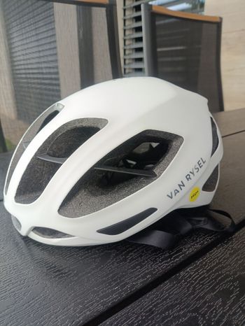 Gebrauchtes Van Rysel RCR Helmet 2025 bike — Bild 3 von 7