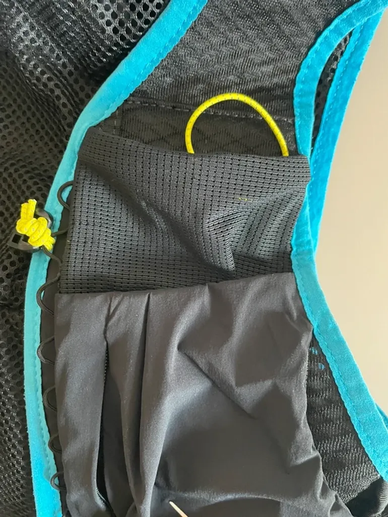 Hoka Trail Running Gilet 10L bike d'occasion — image 7 sur 7