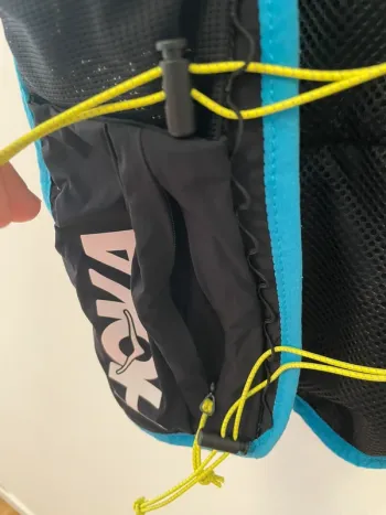Hoka Trail Running Gilet 10L bike d'occasion — image 2 sur 7