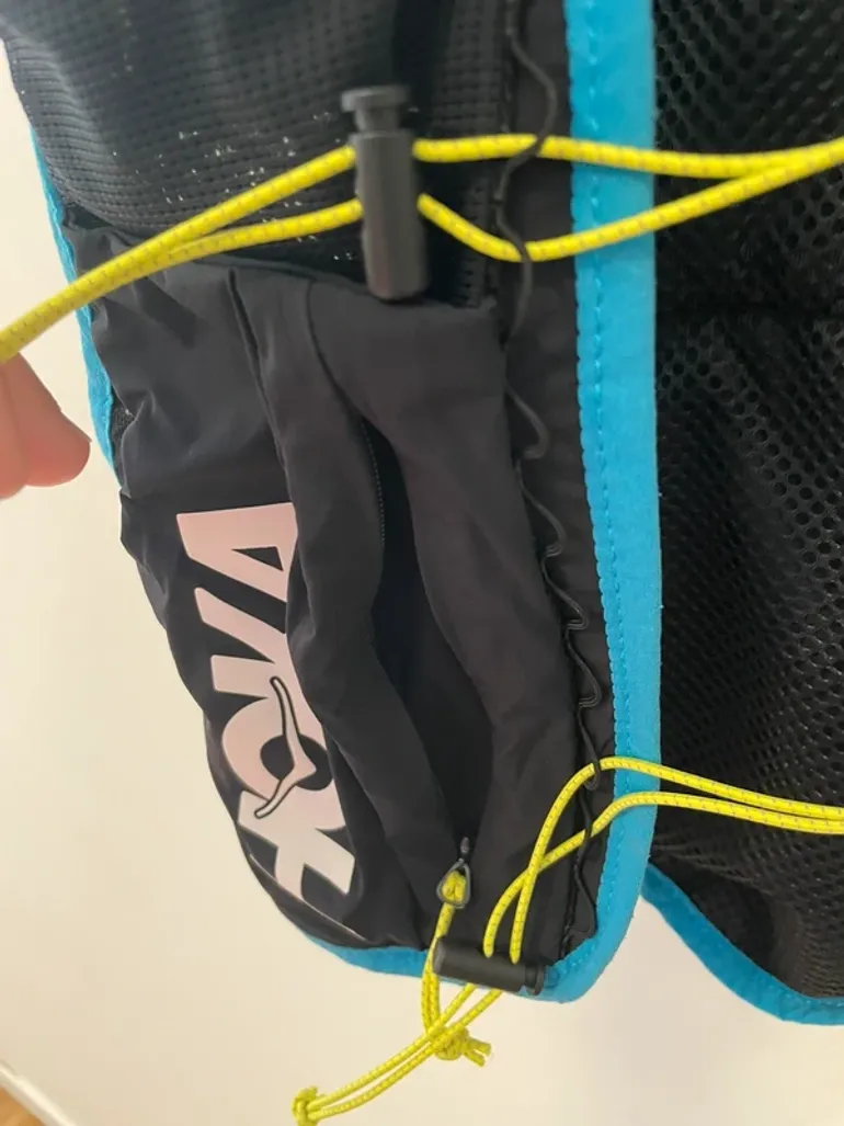 Hoka Trail Running Gilet 10L bike d'occasion — image 2 sur 7