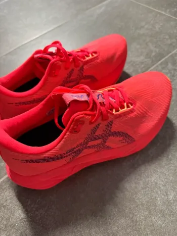 Brugt Asics Novablast 5 bike — billede 5 af 13