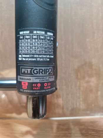 Brugt Fox 36 Elite Performance Grip 2 Fork 2024 bike — billede 3 af 10