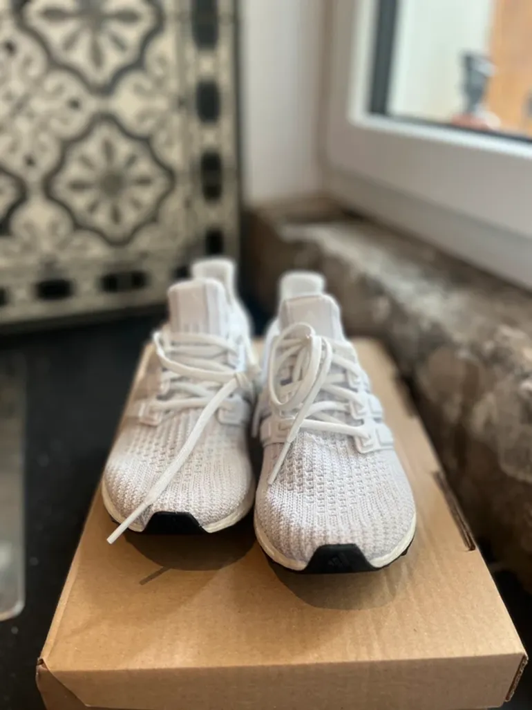 Adidas Ultra Boost bike d'occasion — image 4 sur 5