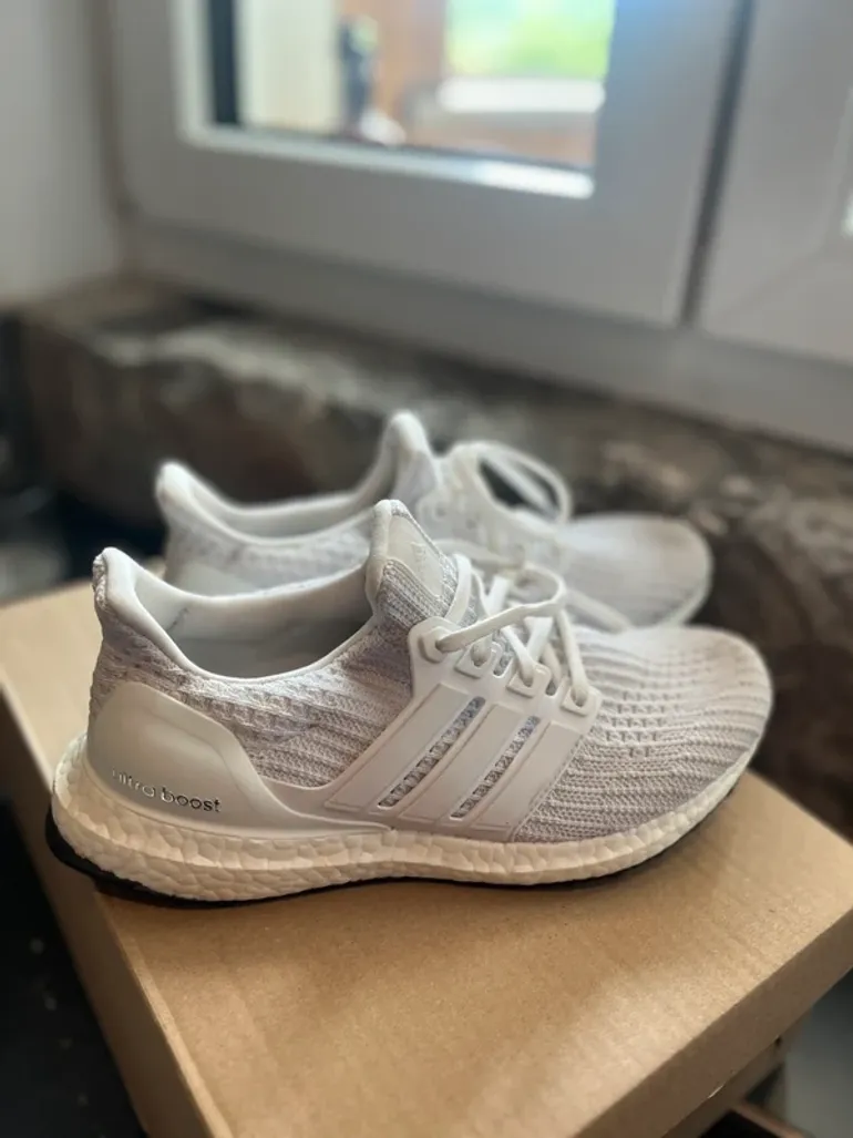 Adidas Ultra Boost bike d'occasion — image 2 sur 5
