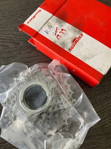 Brugt Sunrace Cassette Sunrace 7v 13-28 bike — billede 3 af 4