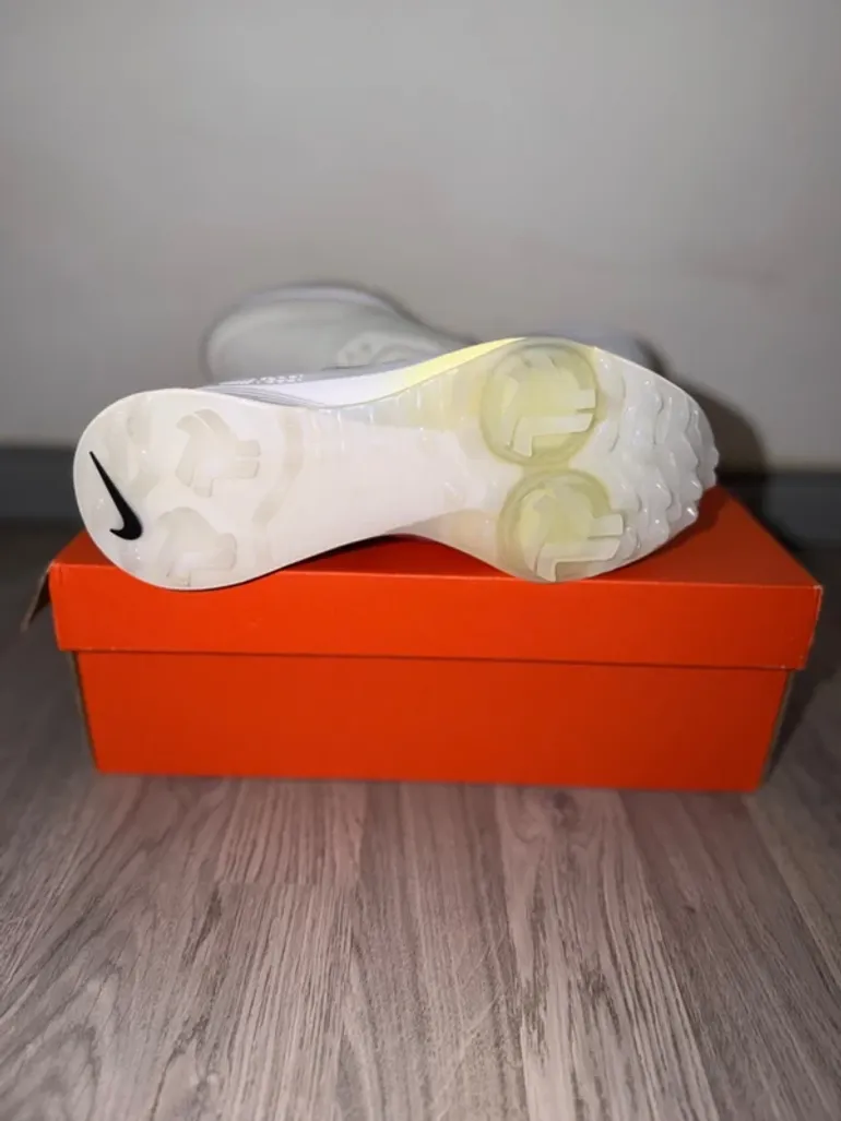Used Nike Air Zoom Infinity Tour bike — image 13 of 15