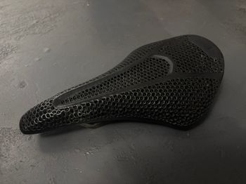 Used Fizik Vento Argo Adaptive R1 Saddle bike