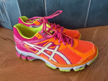 Gebrauchtes Asics GT 1000 bike