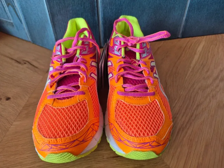 Used Asics GT 1000 bike — image 3 of 7