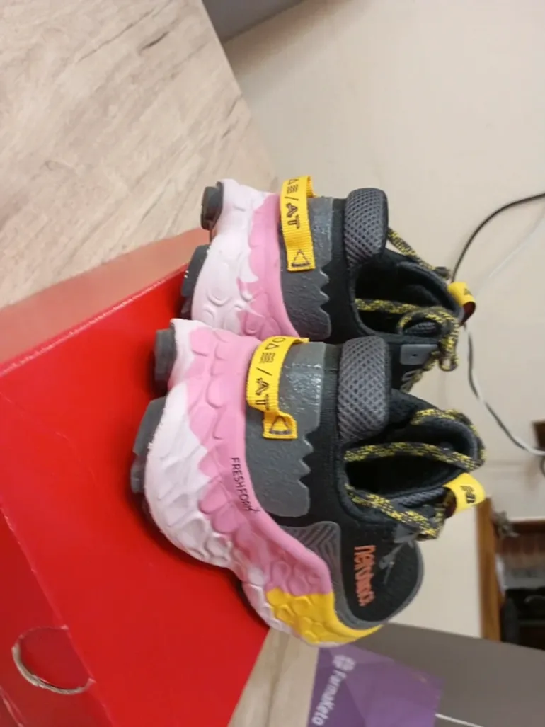 Used New Balance Fresh Foam More Trail 38 bike — image 6 of 12
