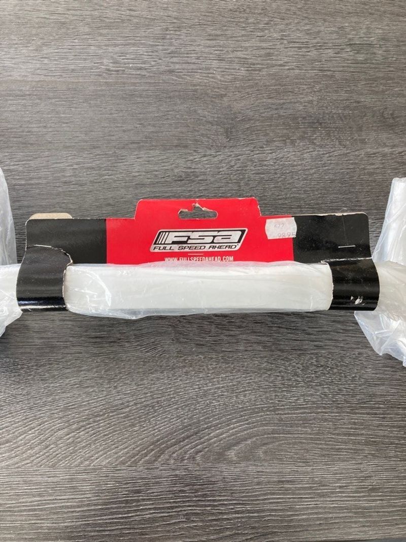Fsa Cintre route blanc bike usato — immagine 2 di 6