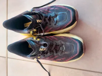 Used Hoka Speedgoat 5 bike — image 3 of 4