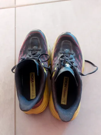 Used Hoka Speedgoat 5 bike — image 2 of 4