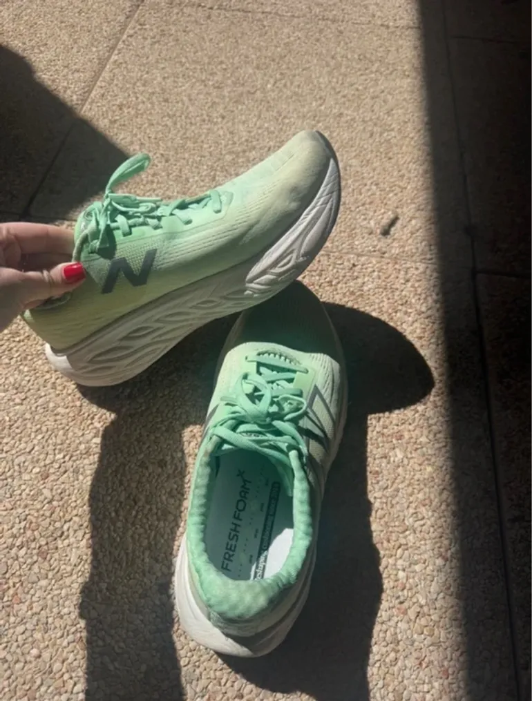 Used New Balance Fresh Foam 1080 V14 bike — image 2 of 7