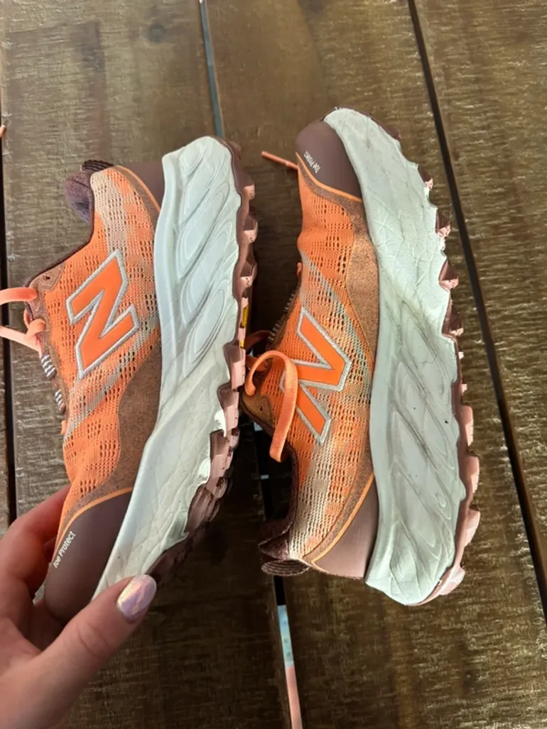 Used New Balance Fresh Foam X Hierro v9 bike — image 2 of 7
