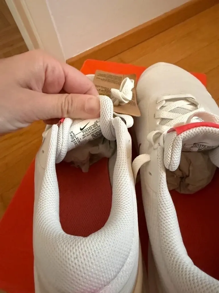 Tweedehands Nike Essential bike — afbeelding 7 van 10