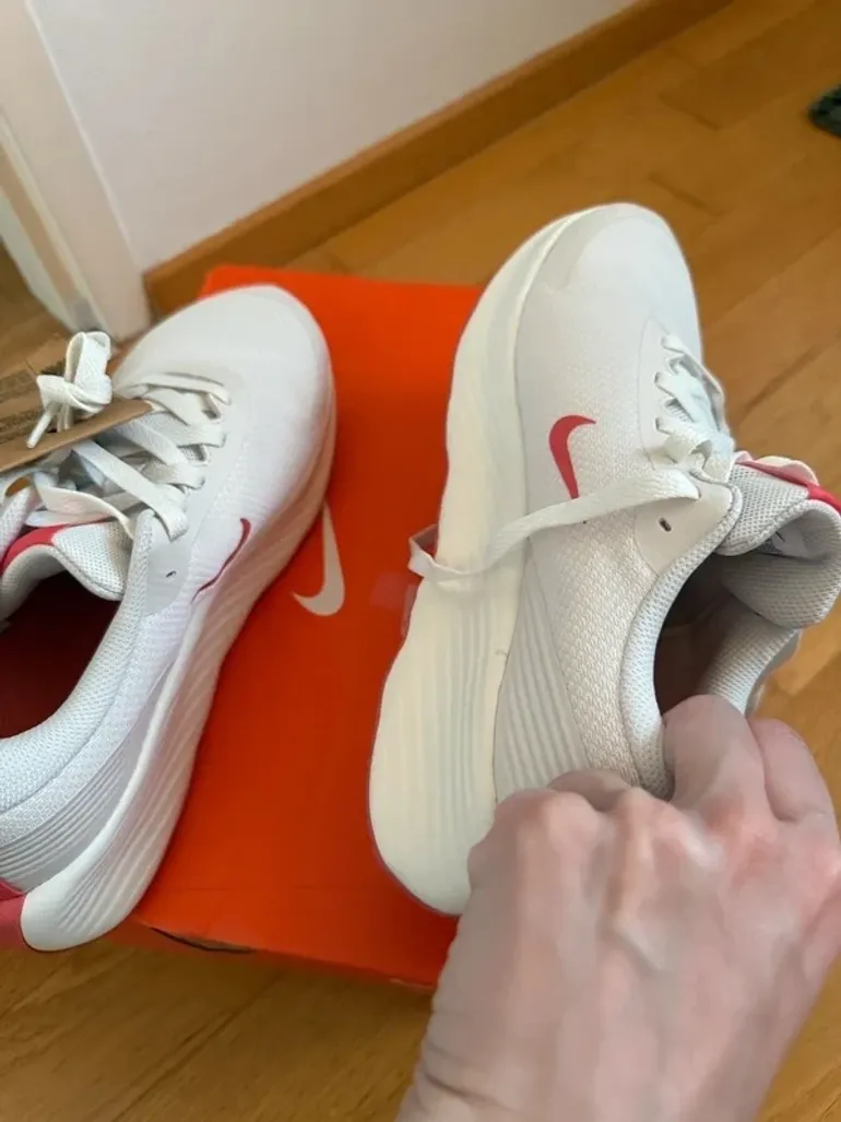 Tweedehands Nike Essential bike — afbeelding 10 van 10