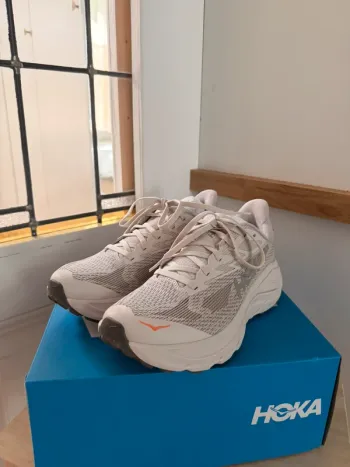 Hoka Challenger 8 bike d'occasion