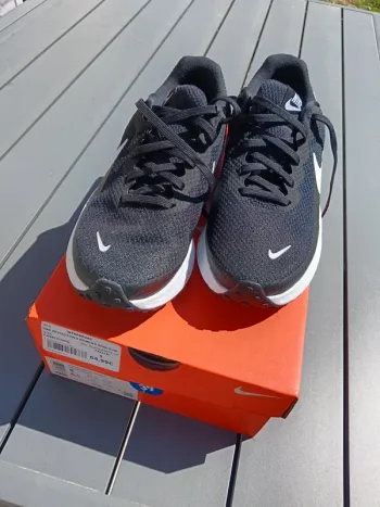 Nike running shoes bike d'occasion