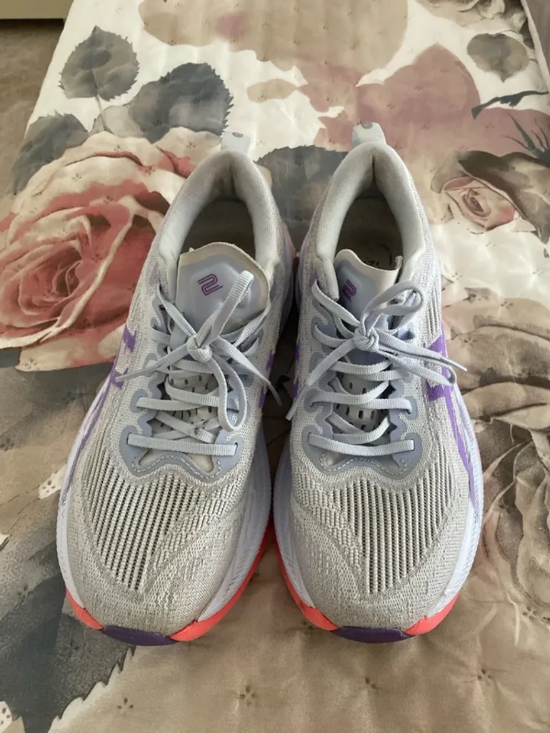 Used Asics Superblast 2 bike — image 2 of 4