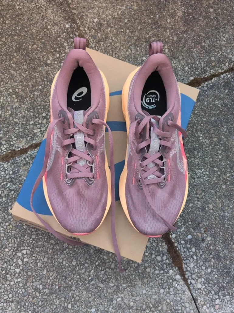 Gebrauchtes Asics Novablast 5 bike — Bild 3 von 6