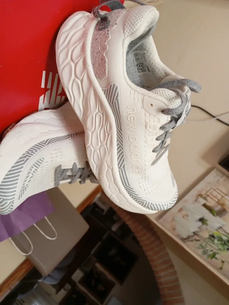 Used New Balance Fresh Foam More Trail bike — image 2 of 15