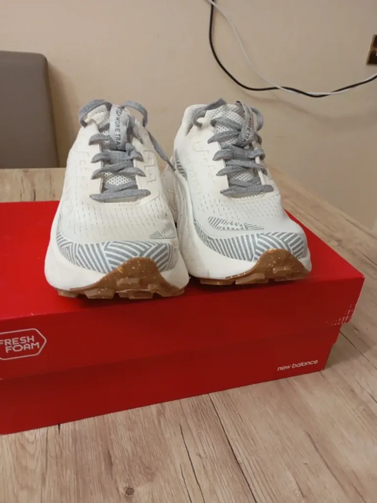 Used New Balance Fresh Foam More Trail bike — image 3 of 15