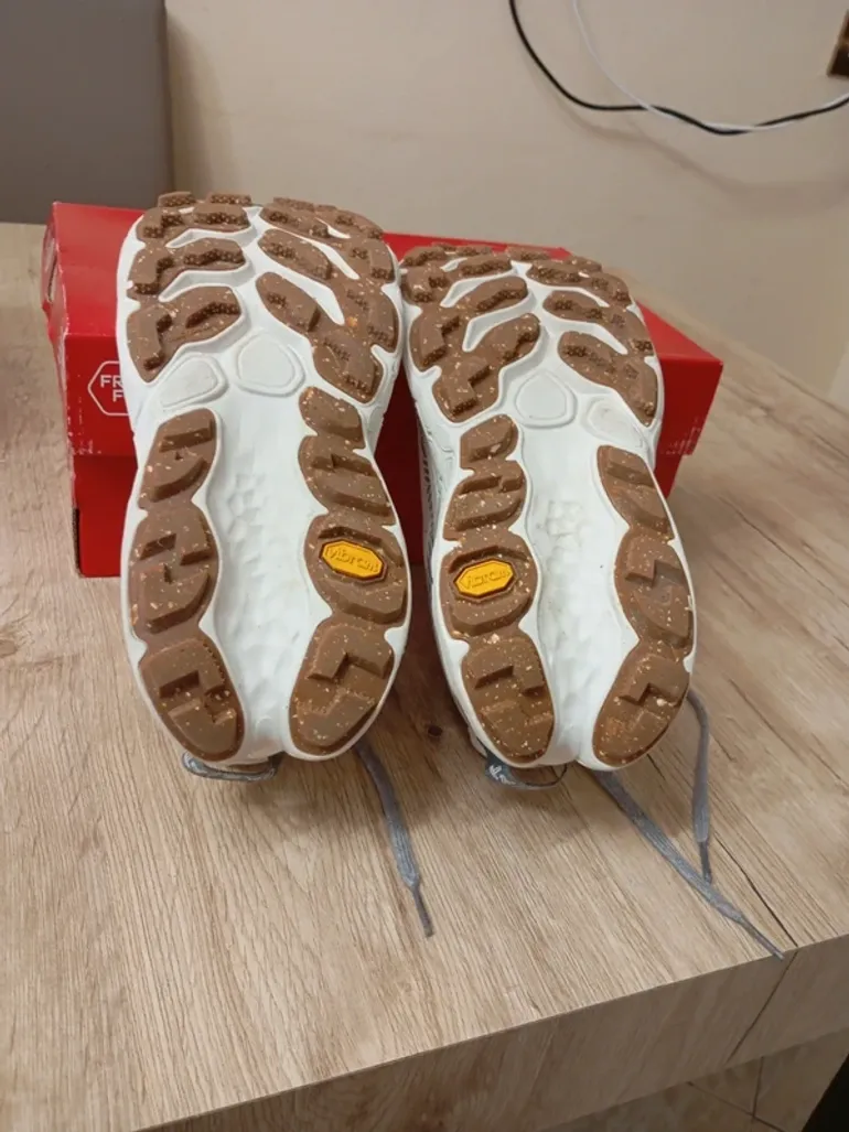 Used New Balance Fresh Foam More Trail bike — image 7 of 15
