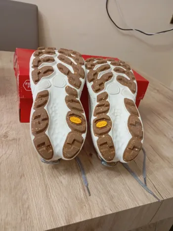 Used New Balance Fresh Foam More Trail bike — image 6 of 15