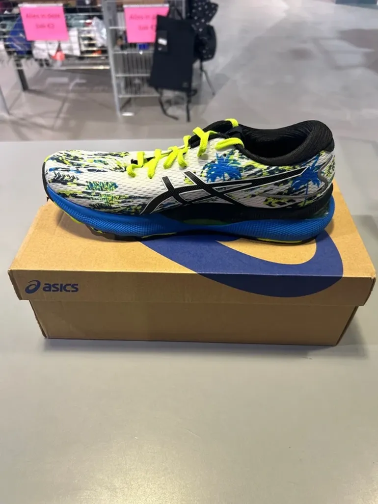 Used Asics Gel-Nimbus 24 bike — image 2 of 5