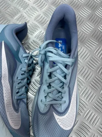 Tweedehands Nike Zoom Fly 6 bike — afbeelding 2 van 9