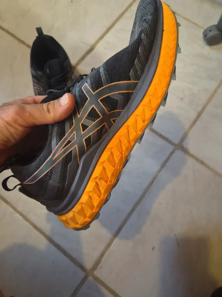 Tweedehands Asics Trail Running Shoes bike — afbeelding 9 van 12