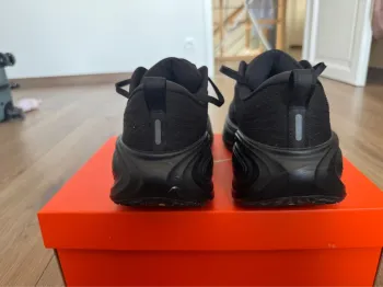 Tweedehands Nike Vomero Plus bike — afbeelding 8 van 9