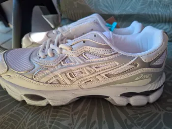 Gebrauchtes Asics sneakers maat 42 bike