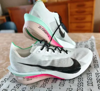 Brugt Rose Vaporfly 4 2026 bike