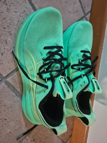 Gebrauchtes Asics Nimbus 28 bike — Bild 2 von 5