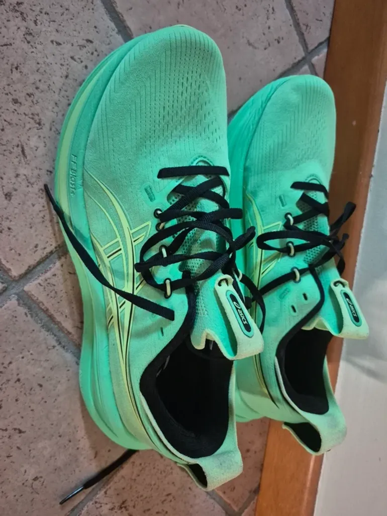 Gebrauchtes Asics Nimbus 28 bike — Bild 2 von 5