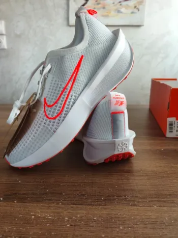 White Nike Interact Run bike d'occasion — image 5 sur 10