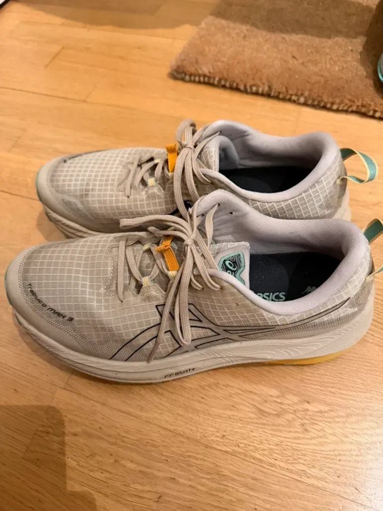 Used Asics Trabuco Max 3 bike — image 4 of 7